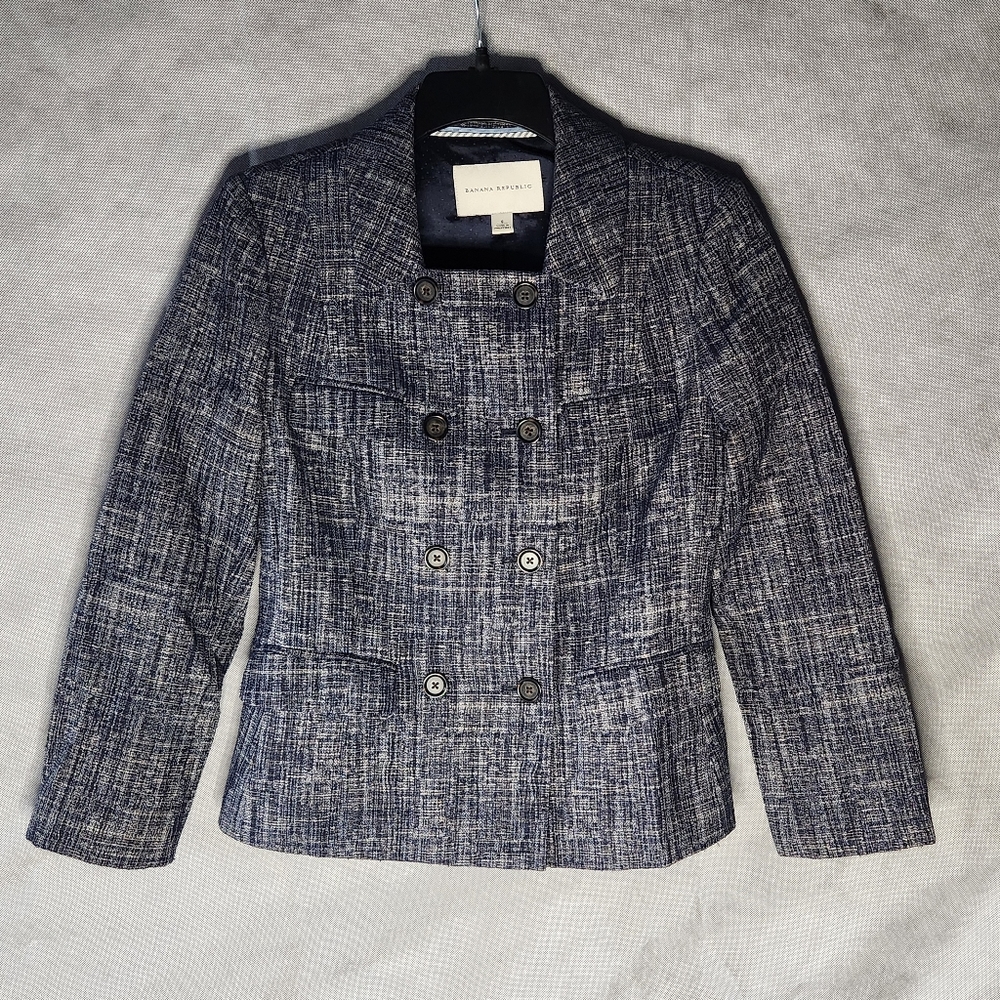 Banana Republic Double Breasted Jacket Flattering Double-Breasted Design
